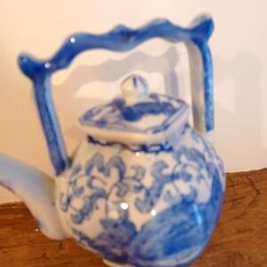 Vintage Small Asian Blue and White Teapot